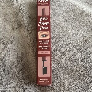 NYX Epic Smoke Liner in Brick Fire